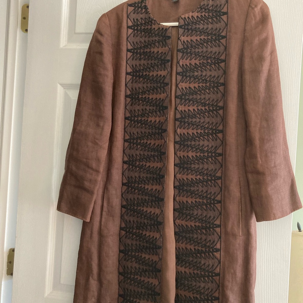 Linda Allard Ellen Tracy 3/4 length embroidered linen jacket, with pockets